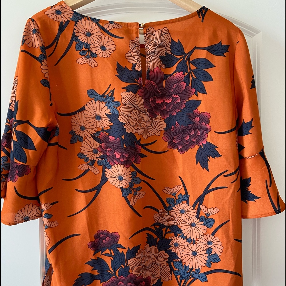 Medium—orange floral shirt